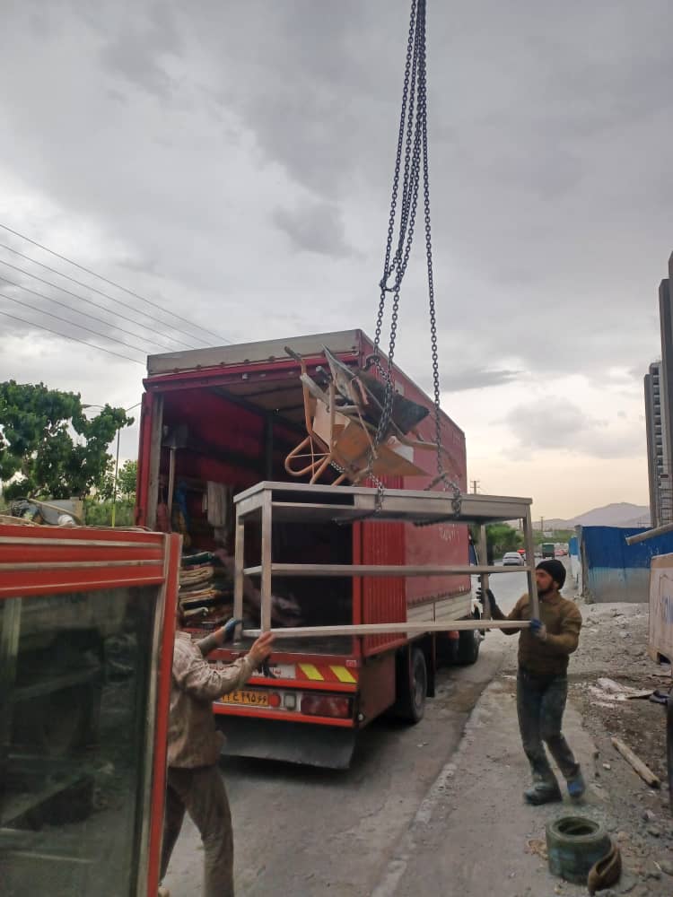 حمل و نقل بار و اثاثیه درخشان به مدیریت حبیبی در غرب تهران